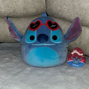 Squishmallows Disney Valentine’s Day Stitch 8” NWT HTF Collectible!